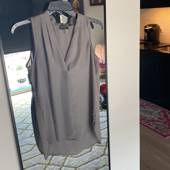 Size Small Vince Camuto Gray Blouse - Picture 2 of 2